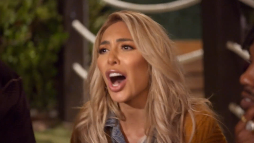 Farrah Abraham is blonde and yells.