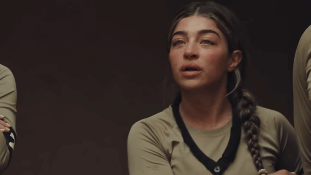 Gia Giudice asking for some water.