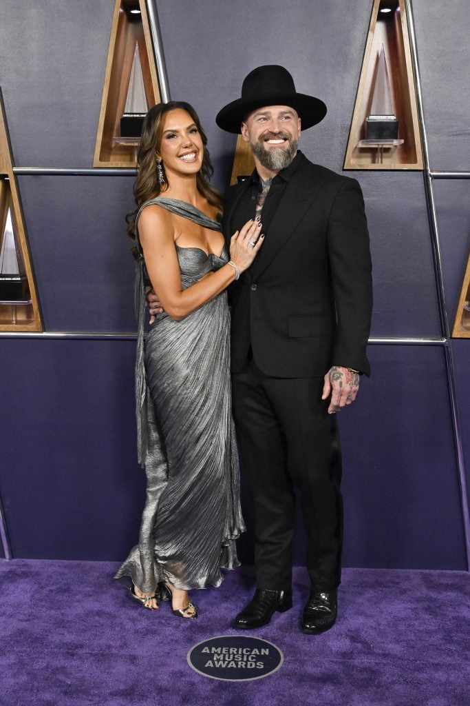Kendra Scott and Zac Brown attend the 2025 American Music Awards at Fontainebleau Las Vegas on May 26, 2025 in Las Vegas, Nevada. 