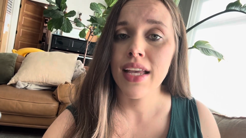 Jessa Duggar zoomed in on her face.