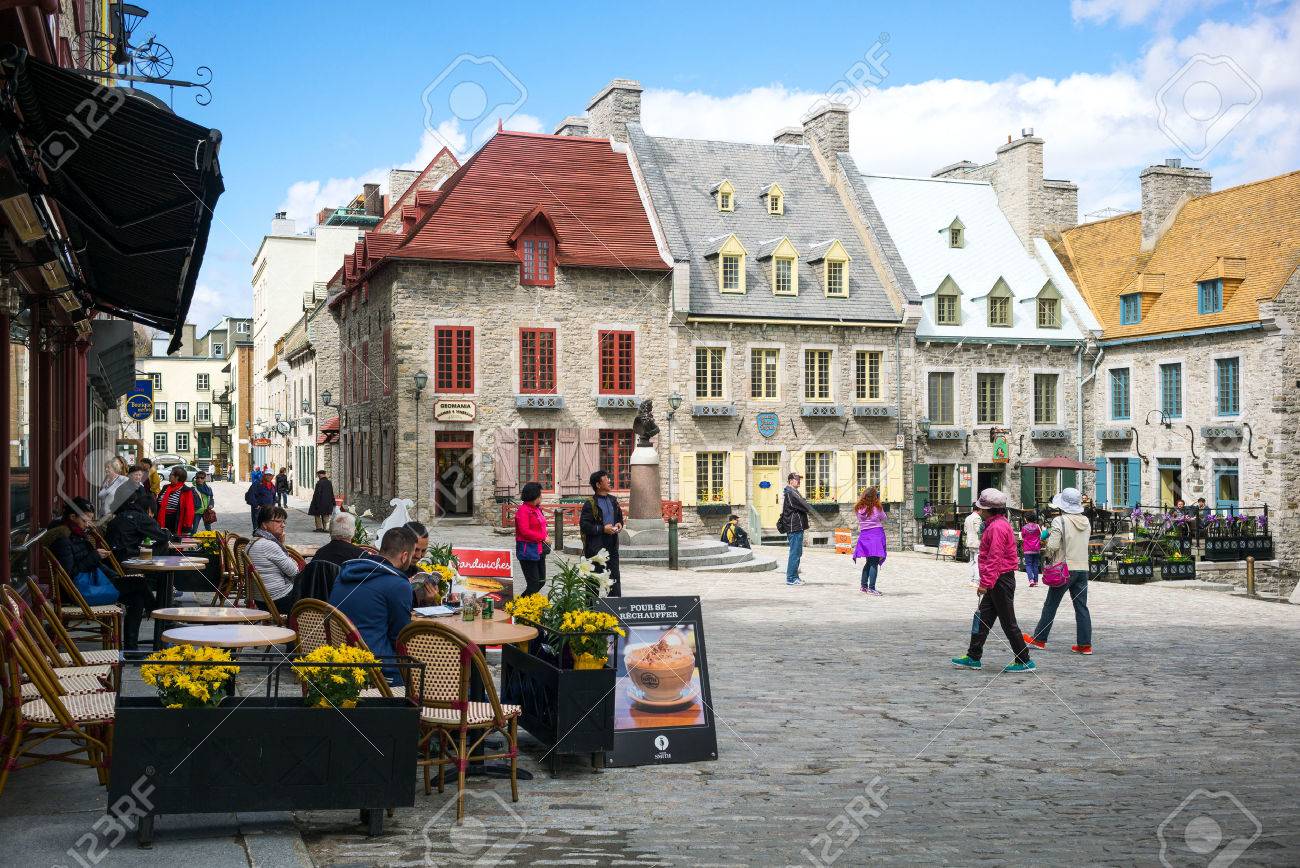 53419637-quebec-city-canada-may-5-2014-the-old-town-tourists-in-royal-square.jpg