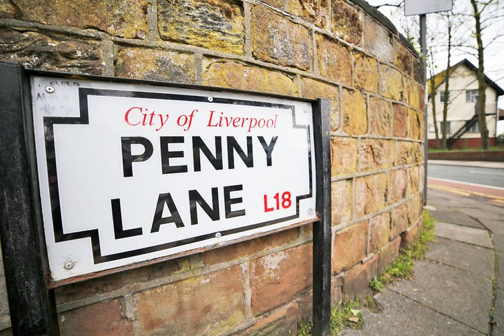 england-top-attractions-liverpool-the-beatles-penny-lane.jpg