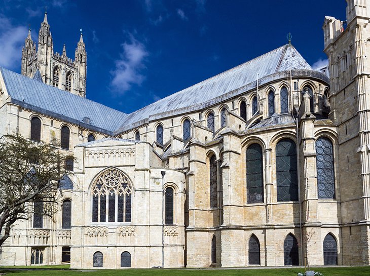 england-canterbury-cathedral.jpg