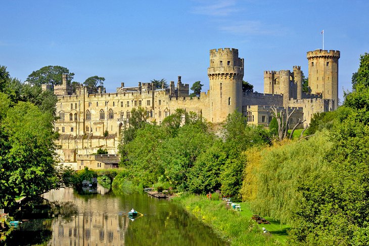 england-top-attractions-warwick-castle.jpg