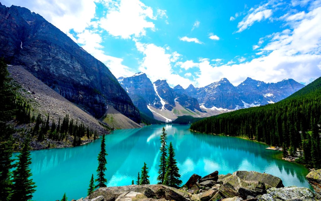 Banff-National-Park-Canada-.jpg